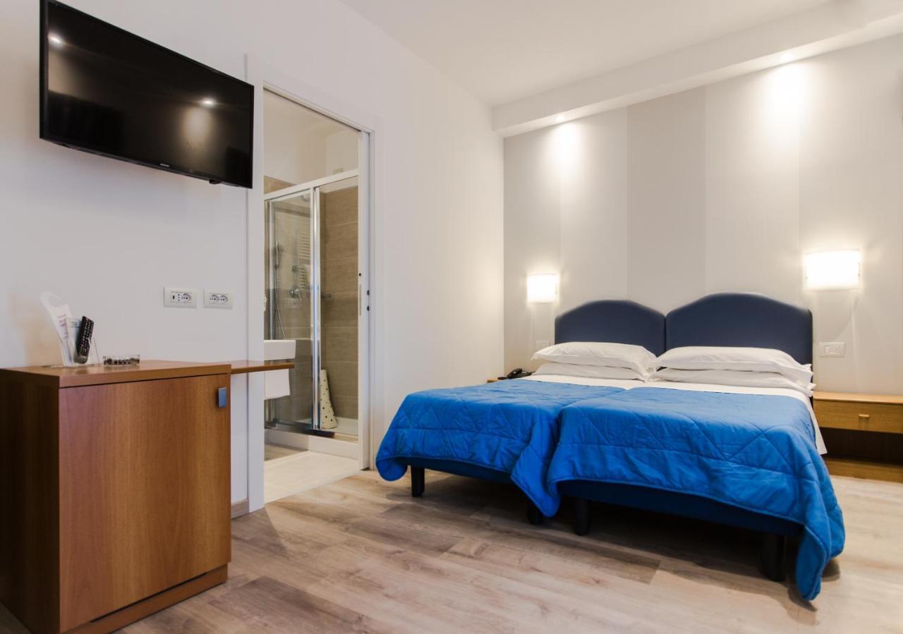 Hotel Beau Rivage Baveno Bagian luar foto